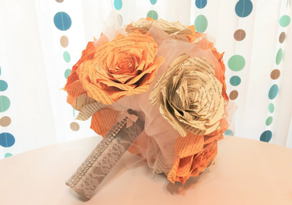 Hochzeit - Peach book bouquet, 3 sizes to choose from, Book paper bouquet, Alternative bouquet, Paper book bouquet, Harry Potter Rose bouquet