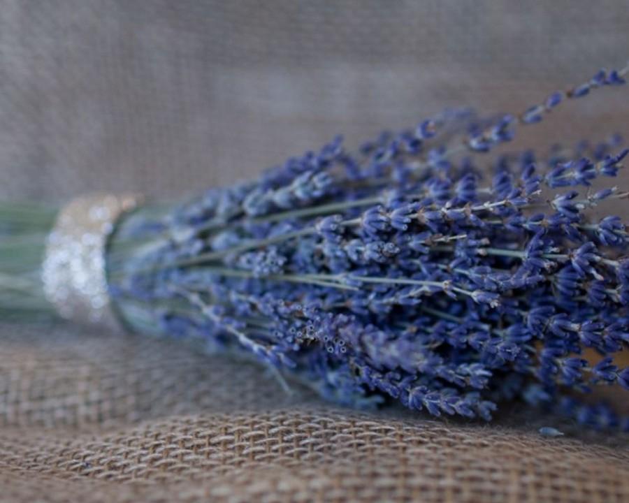 Hochzeit - Dried Lavender Bouquet / French Provence Organic Lavender Bunch / Wedding Decor / Very Elegant Romantic Gift Wedding Anniversary