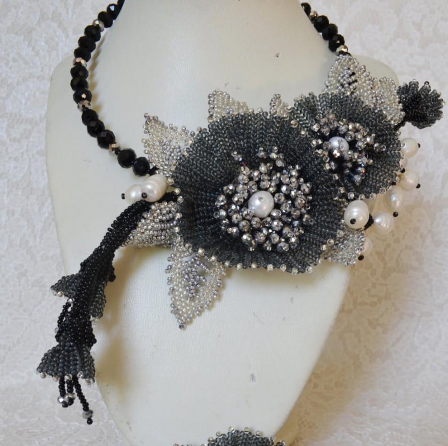 زفاف - Black, Gray and Silver Jewelry Statement Flower Choker, Beaded Choker, Seed Bead Necklace, Holiday Necklace, Beadwoven, Gift for Her