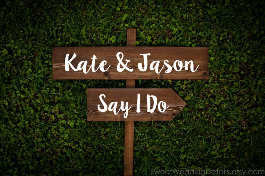 Hochzeit - CUSTOM Wedding Signage - NAMES and another of your choosing - wedding sign, spring summer winter fall autumn chic outdoor wooden signage