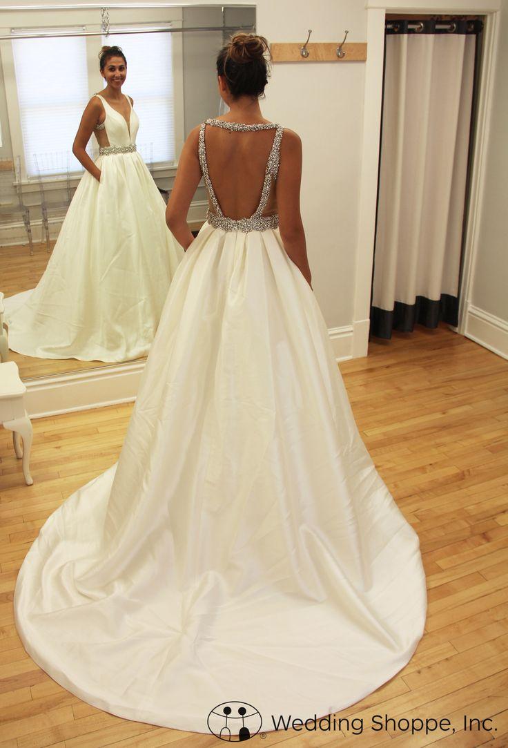 Hochzeit - Vendor Board: Bride & Bridal Party Fashion