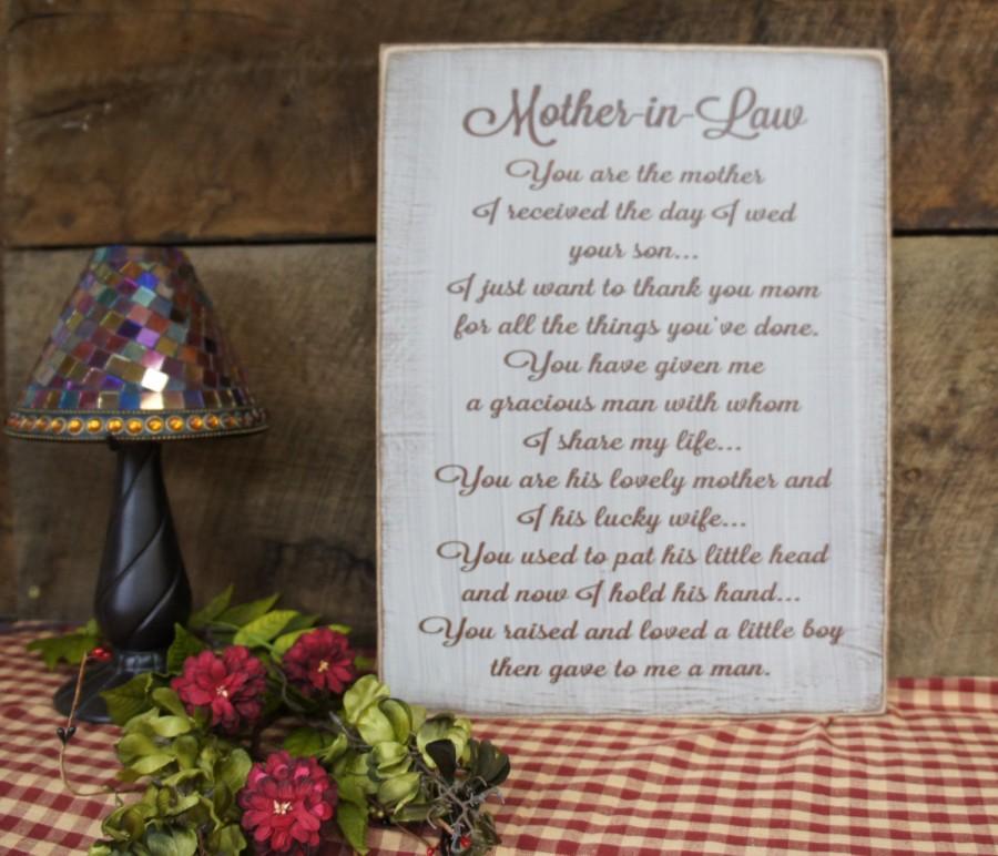 Mariage - Wedding Gift/Sign for your Mother-in-Law. We can change Mother-in-Law to Name of your Choice. Rustic Wedding Gift for Grooms Mom