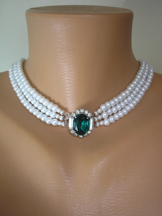 Hochzeit - Emerald and Pearl Necklace, Emerald Bridal Choker, Great Gatsby, White Pearls, Wedding Jewelry, Bridal Necklace, Pearl Necklace, Art Deco