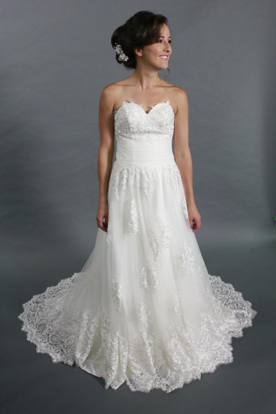 White Lace Applique Tulle A line Sweetheart Neckline Bridal Gown Wedding Dress 2593114 Weddbook