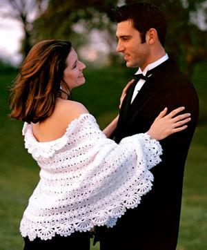Mariage - White Crochet Bridal Shawl, Bride shawl Wedding Wrap Handmade Bridesmaid Gift Christmas Wedding Accessory Shawls and Wraps Cotton Acrylic