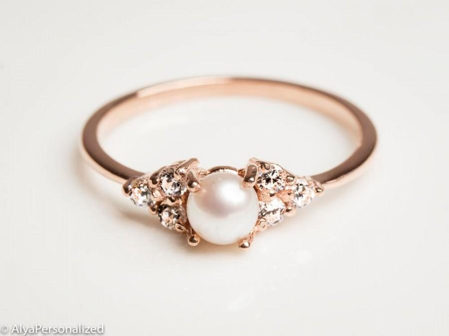 Свадьба - 14k Rose Gold Engagement Ring - Pearl Engagement Ring - Diamond Engagement Ring - Dainty Ring - Pearl Jewelry - 14k Rose Gold Ring