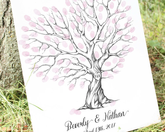 Mariage - tree fingerprint guest book with carved initials, wedding tree guest book, wedding guest book alternative, fingerprint tree, thumbprint tree