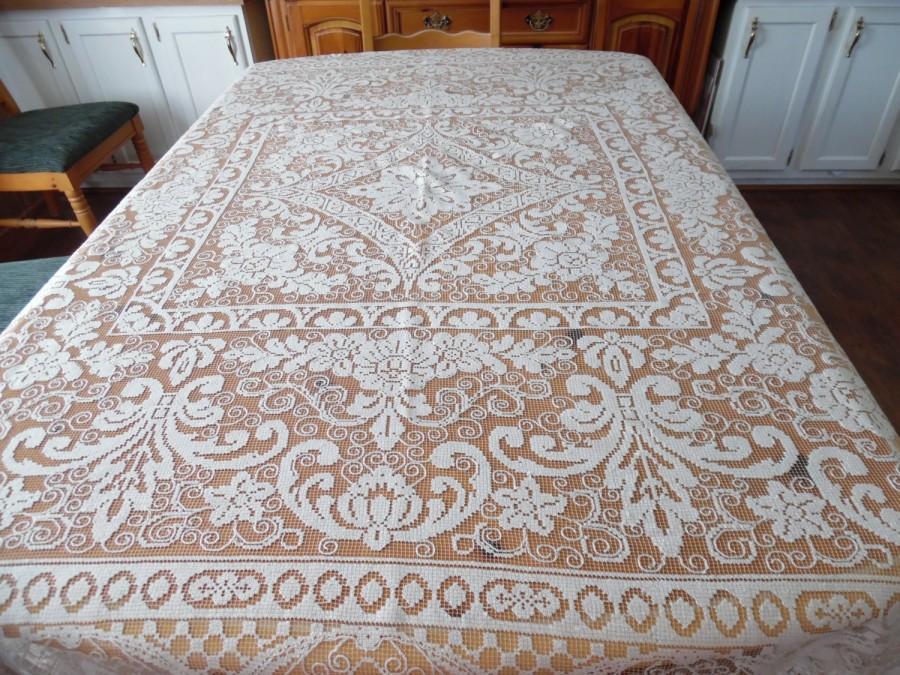 Свадьба - Vintage Lace Netting or Filet Lace Tablecloth Lace Overlay ECS