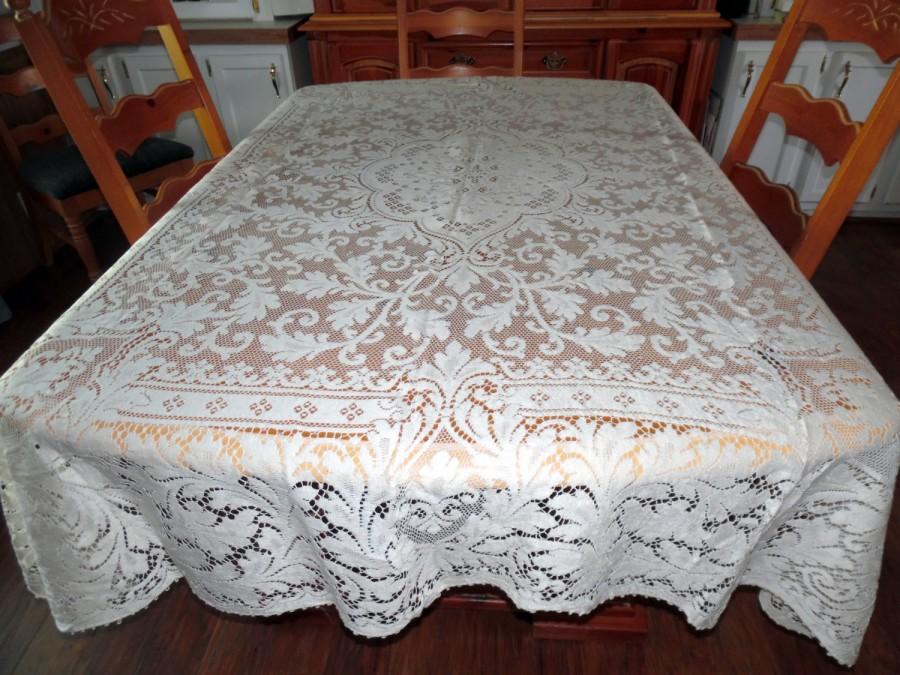 Свадьба - Vintage Lace Overlay Lace Tablecloth With Lace Netting Possibly Quaker Lace