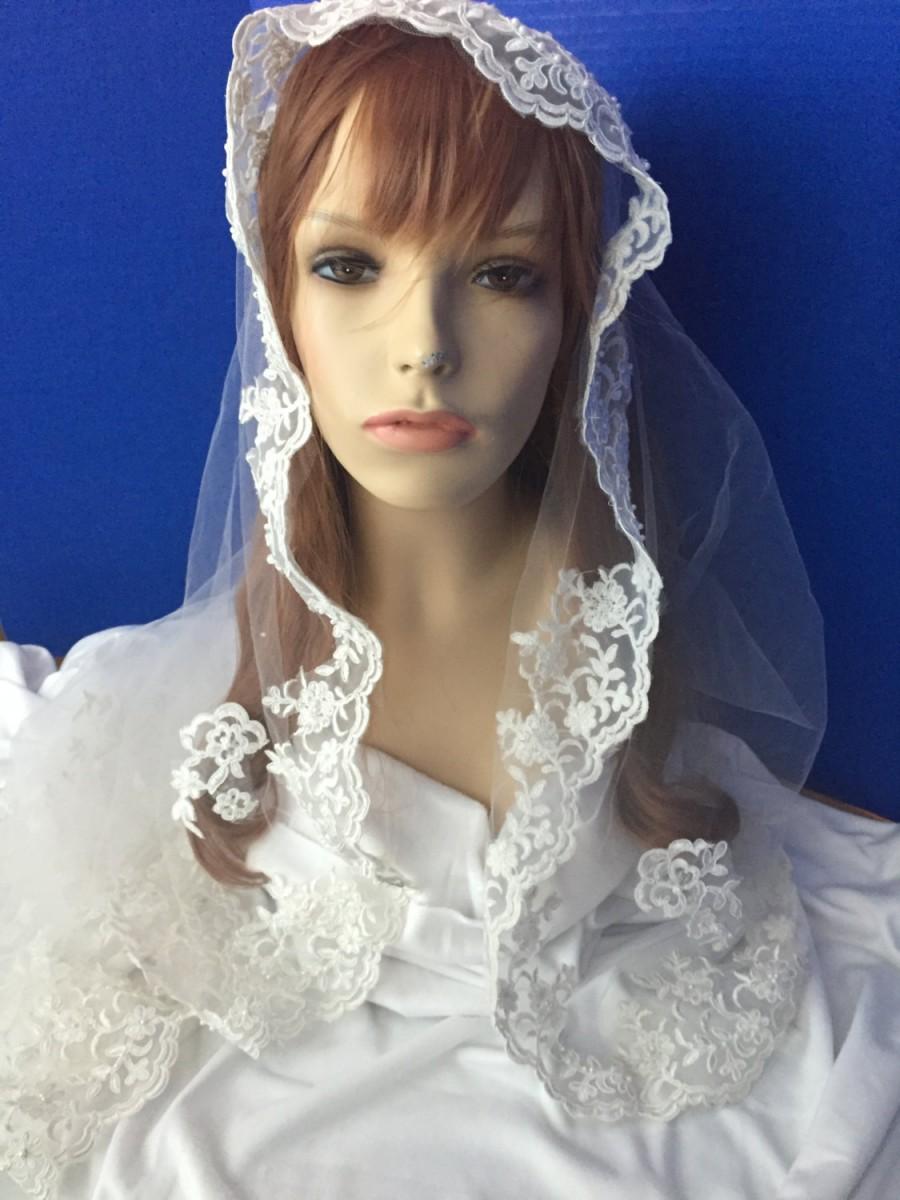Hochzeit - Ivory Bridal Mantilla Bridal Veil Ancelon Lace Floating Veil
