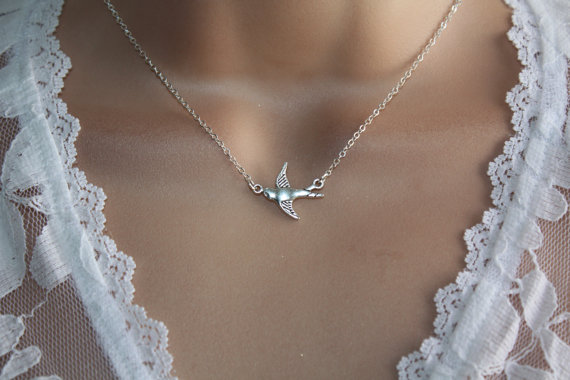زفاف - Simple Sparrow Necklace - Silver Bird Necklace, Swallow Necklace, Best Friends, Mom Gift, Bridesmaids Gift, Flower Girl, Sisters, Graduation