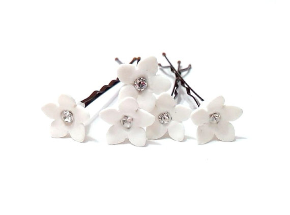 Свадьба - Small White flower Hair Clips. White Wedding flower. Hair Accessory. Wedding Hair Pins. Bridal. Set