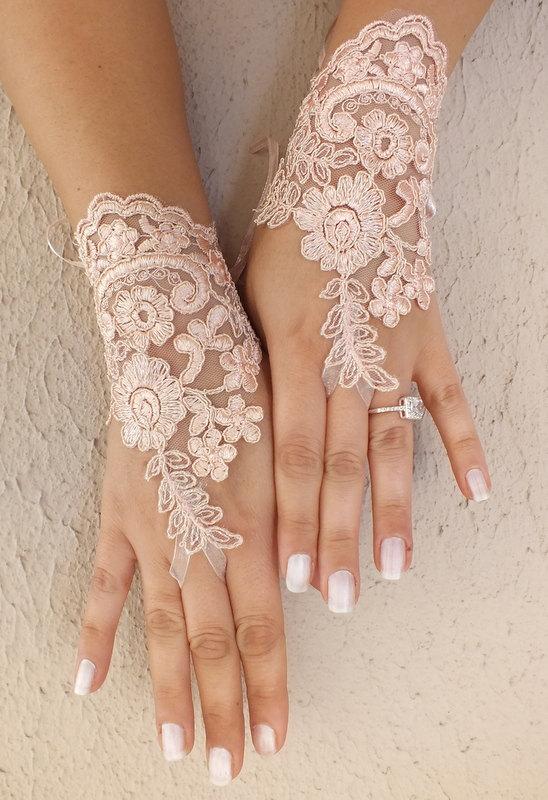 زفاف - Free ship, salmon Bridal Gloves, Wedding Gloves, Ivory Lace gloves, Fingerless Gloves, wedding, cuffs, wedding cuffs, bride, bridal gloves,