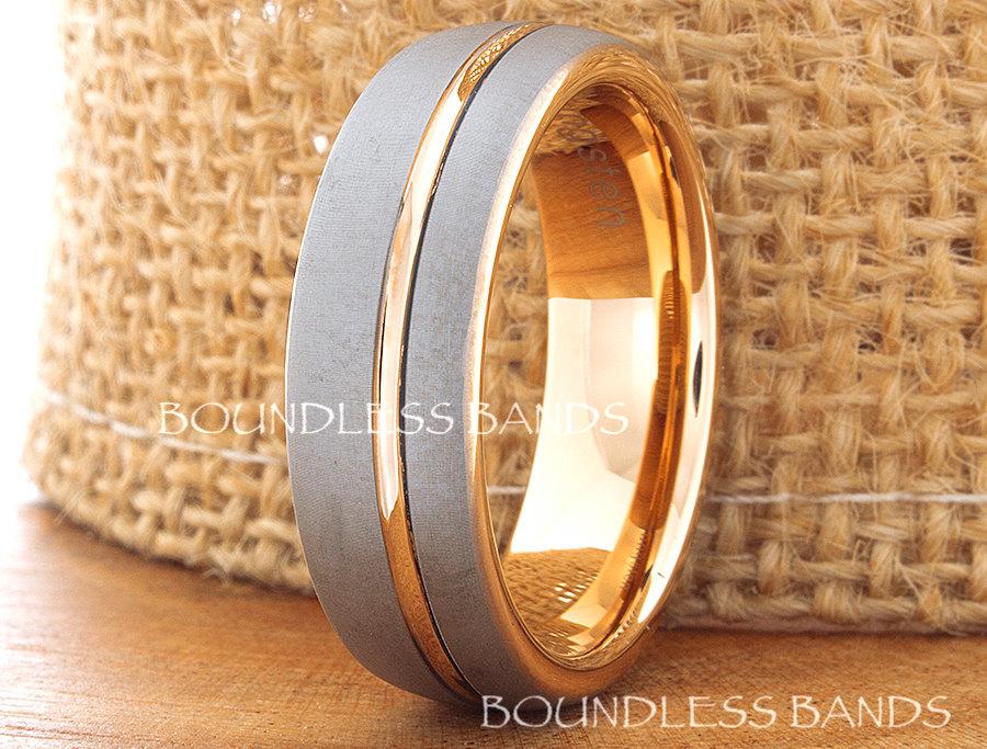 Mariage - Rose Gold Wedding Band Ring 7mm 18K Two Tone Man Wedding Band Male Women Custom Laser Engraving Anniversary Handmade Grooved New Mens Ring