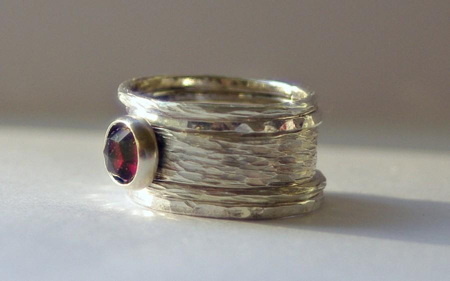 زفاف - Stacking Rings Engagement / wedding Ring in Sterling Silver and Rose Cut Garnet Gemstone Ring
