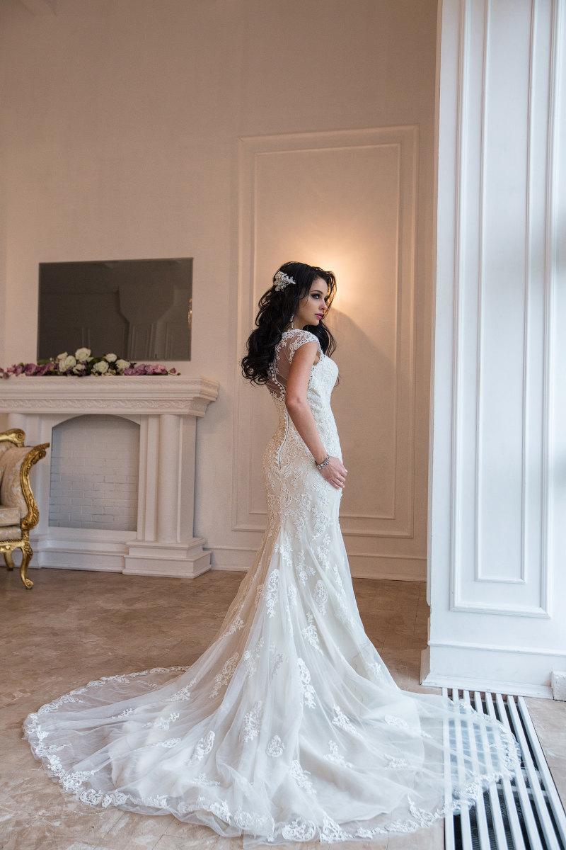 Hochzeit - Wedding Dress Adrianna, Wedding Dress Lace, Wedding Gown, Elegant Dress, Sexy Wedding Dress, Boho  Wedding Dress