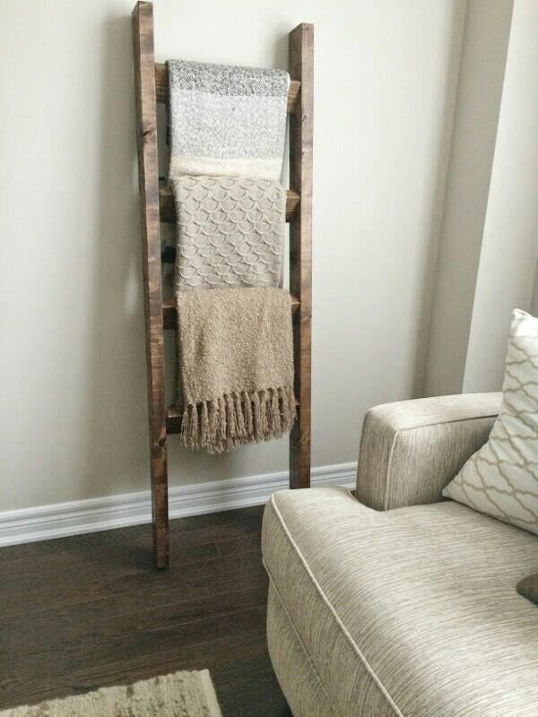 زفاف - Rustic wood blanket ladder 