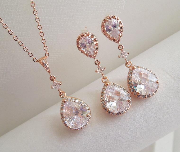 Mariage - Crystal Bridal Earrings,Rose Gold Bridal Earrings Set,Crystal Wedding Necklace and Earrings, Bridesmaid jewelry,Wedding Jewelry,Bride,GIA
