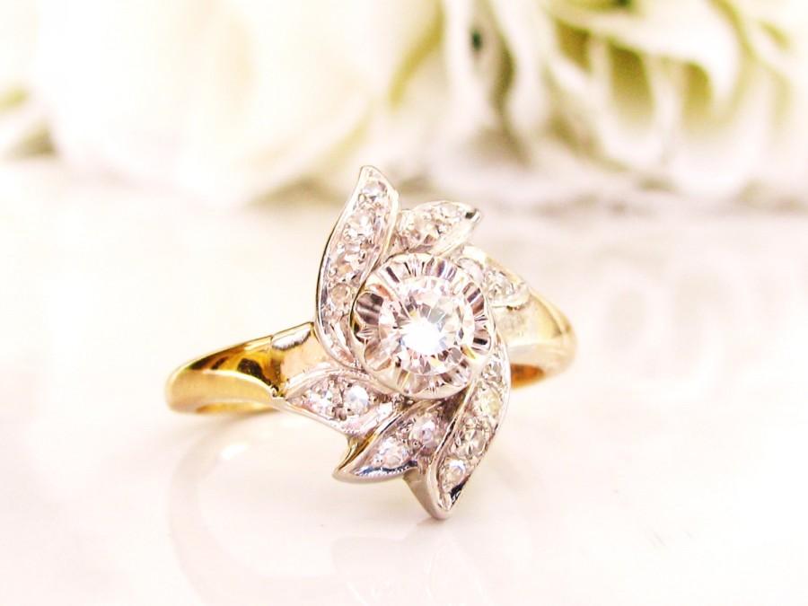 Mariage - Vintage Engagement Ring 0.47ctw Diamond Swirl Wedding Ring 14K Two Tone Gold Transitional Cut Diamond Cluster Anniversary Ring Size 6.5