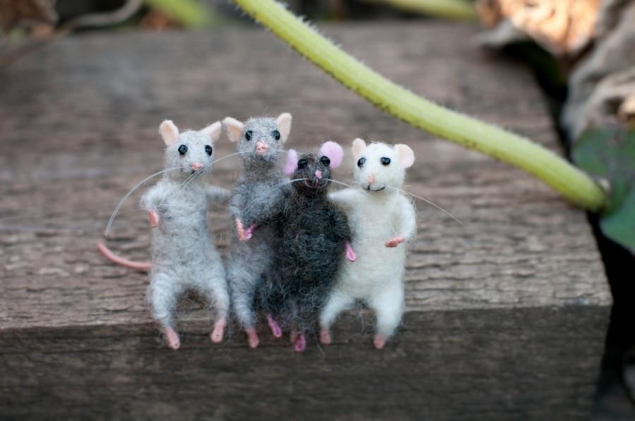 Mariage - Needle felt mouse, Miniature animals, Needle felt animal, Needle felt miniature, Birthday gift, Home decor, Felt Toy, wool mouse, Eco Toy