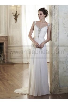 Hochzeit - Maggie Sottero Bridal Gown Flora / 5MR040
