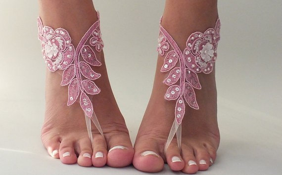 زفاف - Free Ship pink lace barefoot sandals , pearl beaded embroidered lace sandals Beach wedding barefoot sandals handmade