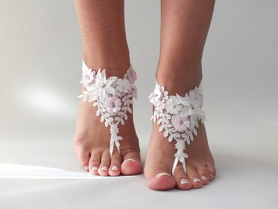 Mariage - Beach wedding barefoot sandals FREE SHIP sandals, ivory Barefoot , french lace sandals, wedding anklet,