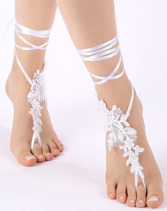 زفاف - Free Ship white, lariat sandals, laceBarefoot Sandals, french lace, Beach wedding barefoot sandals