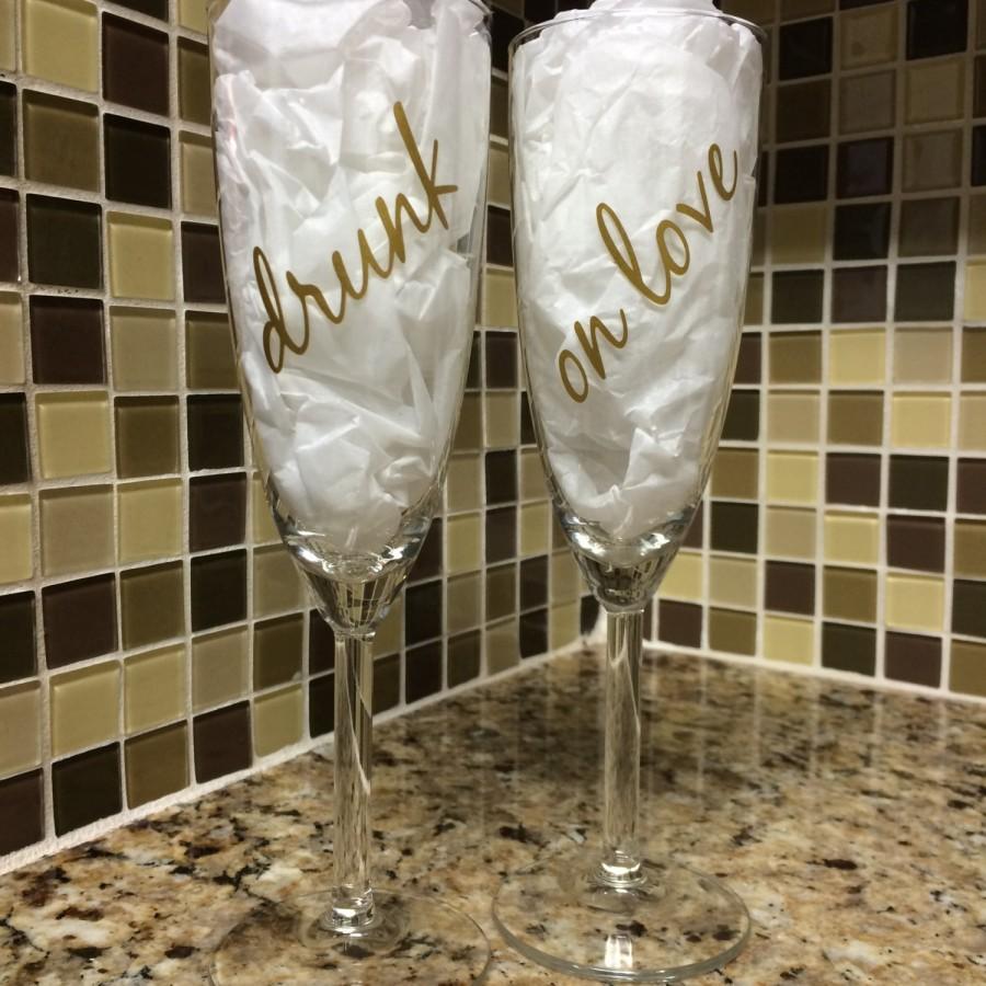 Hochzeit - Vinyl Decals for Champagne Glasses, Wedding glasses, Mr. and Mrs Sticker, Drunk on Love decal, Set of 4, drunk in love