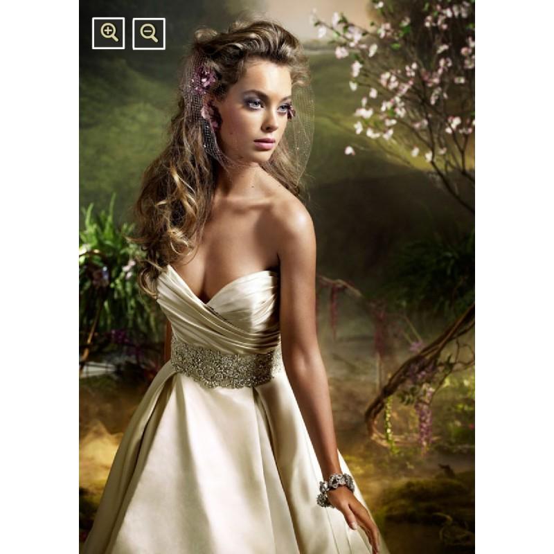Mariage - JLM Couture LZ3018 Bridal Gown (2010) (JLM10_LZ3018BG) - Crazy Sale Formal Dresses
