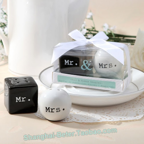 Hochzeit - Beter Gifts® "Mr. & Mrs." Ceramic Salt &...