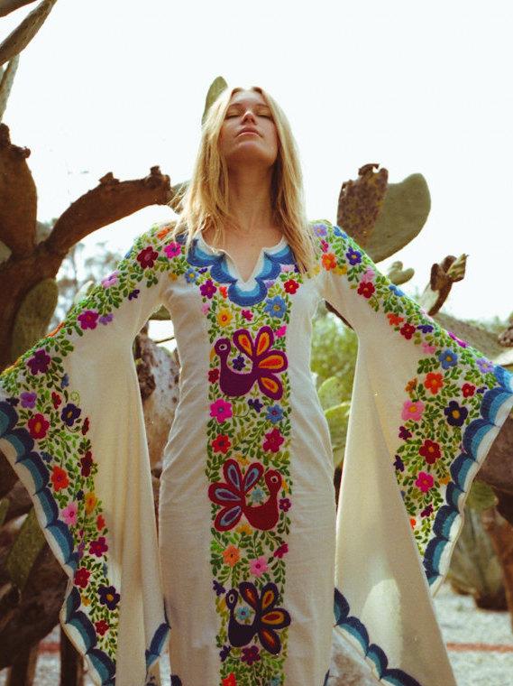 Mariage - Wedding Dress Bohemian w/Mexican Embroidery