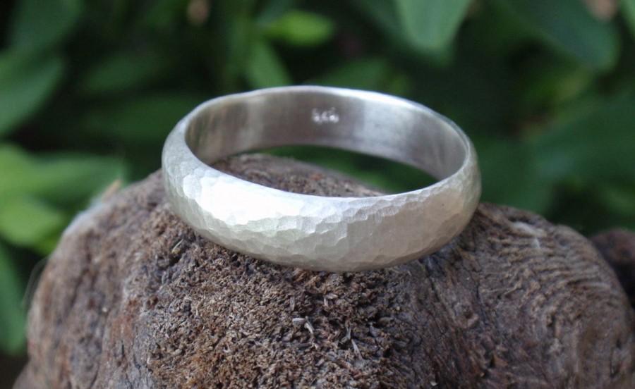 زفاف - mens hammered wedding ring man wedding band ring 5mm wide mens ring sterling silver mens gifts recycled jewelry textured ring, sizes 3 to 16