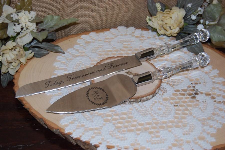 Hochzeit - Engraved Cake Server Set, Personalized Cake Server for Weddings and Anniversaries, Custom Cake Servers, Etched Cake and Knife, Wedding Cake