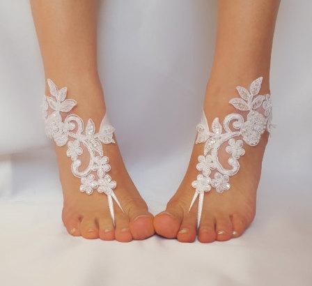 Mariage - White , ivory lace barefoot sandals wedding barefoot , Flexible wrist lace sandals Beach wedding barefoot sandals , White barefoot sandals