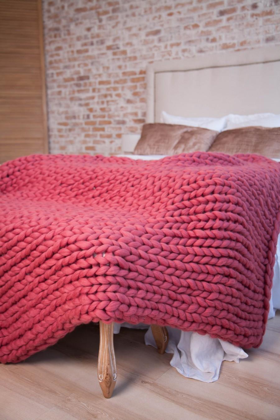 Mariage - Chunky Knit blanket, Handmade Knit, Wool blanket, Knitted blanket, Chunky blanket, Knit Throw, super bulky blanket, Bulky Gift, Pink Blush
