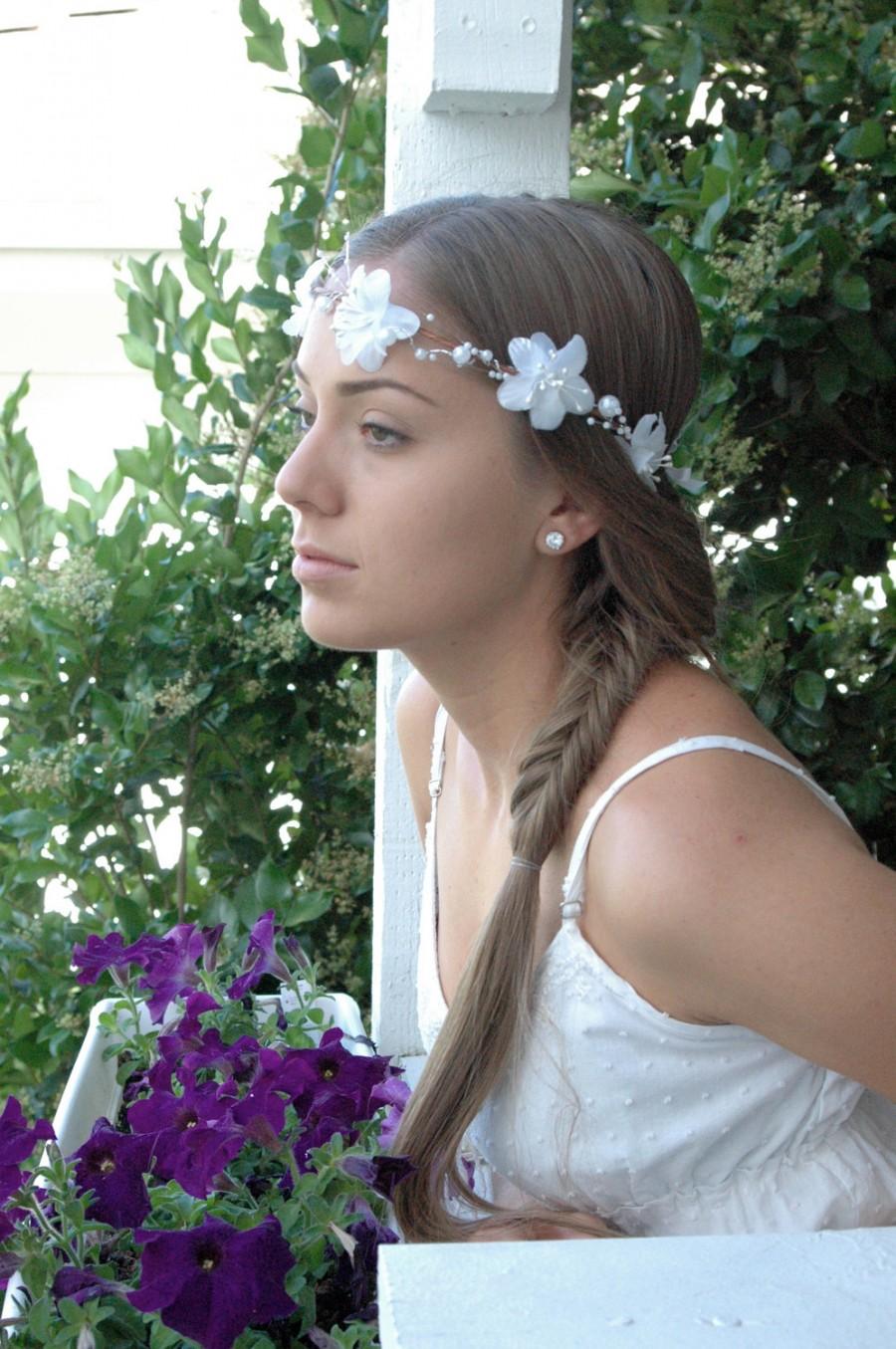 Hochzeit - Bridal floral wreath Wedding Flower Hair Accessories Woodland wedding circlet Garden Party Flower Girl halo