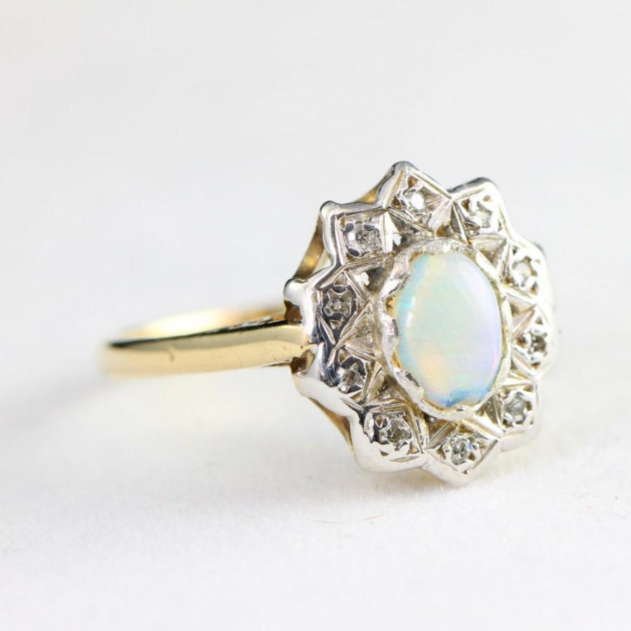 Hochzeit - Vintage opal and diamond ring in 9 carat gold for her