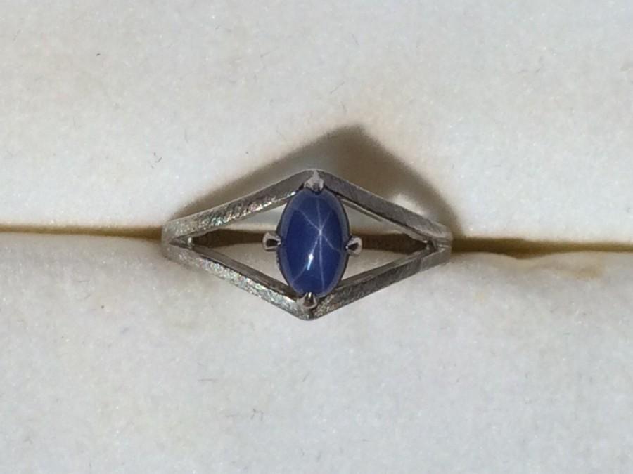 Wedding - Vintage Blue Star Sapphire in 10K Brushed White Gold Setting. 6 Ray Star. Pinky Ring or Child Ring. Estate Jewelry. September Birthstone.