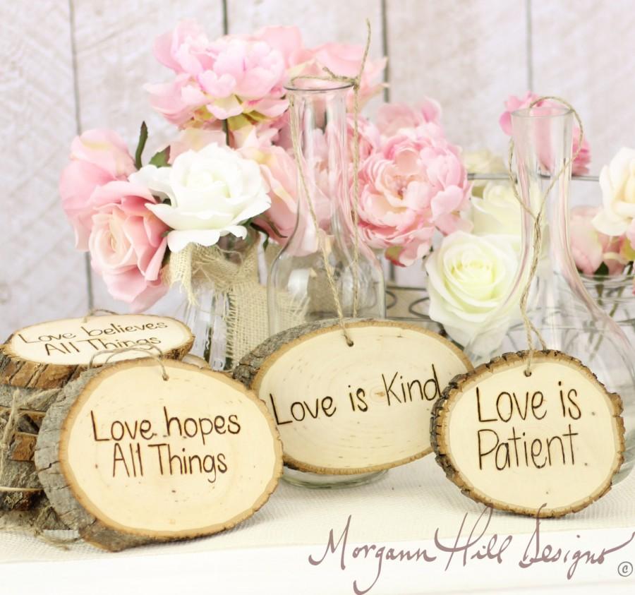 Hochzeit - Rustic Tree Slice Wedding Signs Love Is Patient Love Is Kind (Item Number 130018)