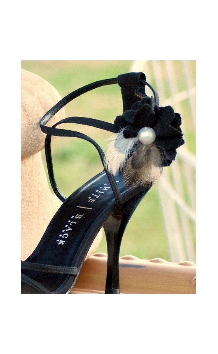 Wedding - Shoe Clips Pearl & Feathers Black Flower. Couture Bride Sophisticated Shabby Chic, Statement Bridesmaids, Holiday Fashionista Stylish Trendy