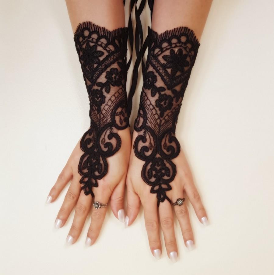 Hochzeit - Black lace gloves french lace  bridal glove lace wedding fingerless gothic gloves black  noir fusion burlesque  vampire glove guantes T