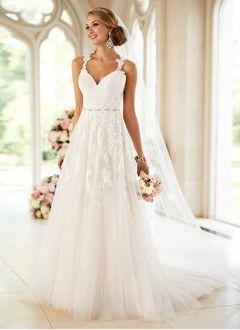 Hochzeit - A-Line/Princess Sweetheart Court Train Tulle Wedding Dress With Beading Appliques Lace