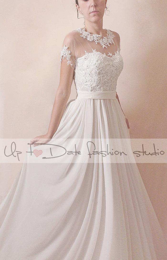 Mariage - Plus Size unique  Wedding   floral lace applique romantic party   dress/ draped tulle long A-line dres