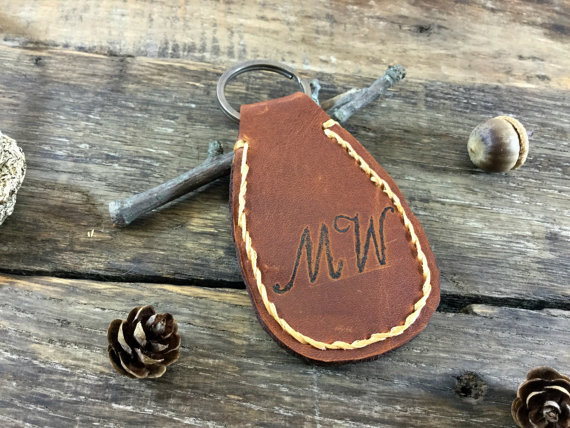Hochzeit - Custom Name Keyring - Personalized Leather Keychain - - Personalized Custom Leather Keychain