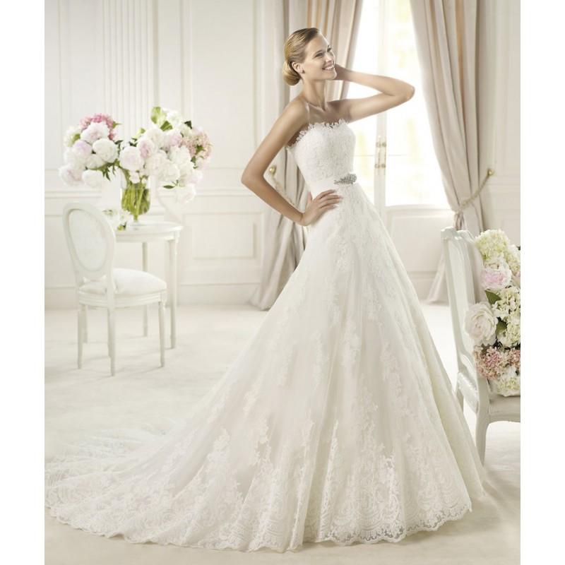 Mariage - Exquisite A-line Strapless Beading Lace Sweep/Brush Train Tulle Wedding Dresses - Dressesular.com