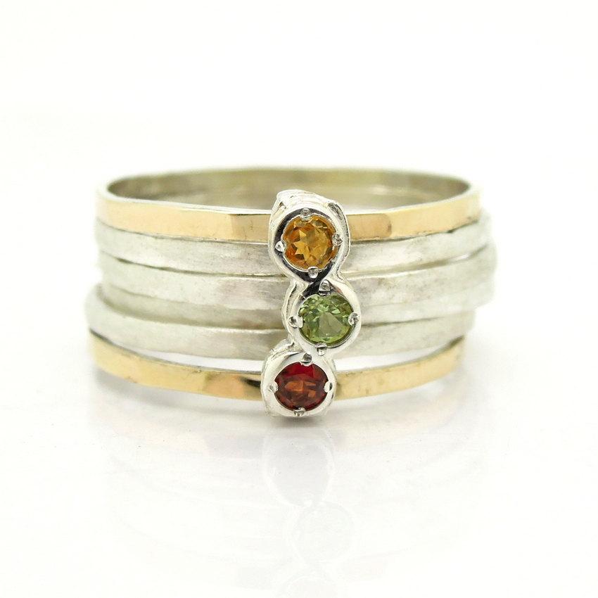 Свадьба - Citrine ring, stacking ring with gold & silver hammered bands
