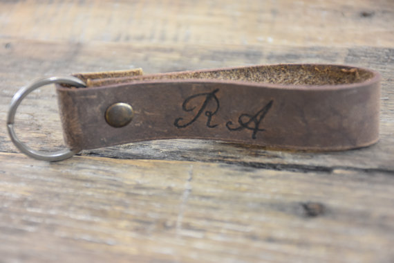 Hochzeit - Personalized Leather Keychain - Personalized Custom Leather Keychain - Personalized leather key fob