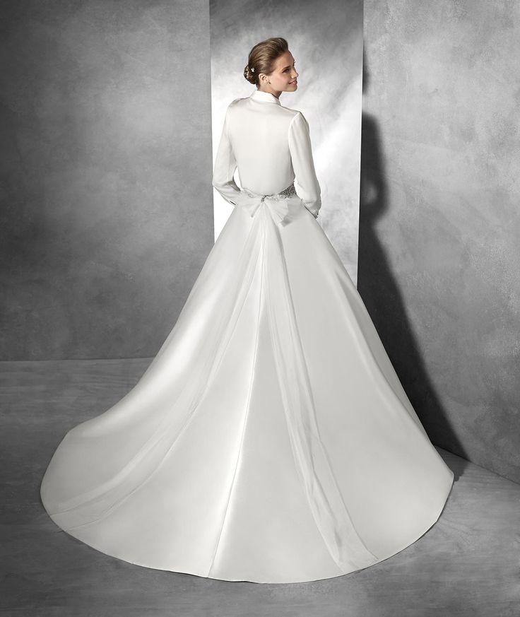 Hochzeit - Pronovias > SAJA - Shirt With Long Sleeves In Crepe
