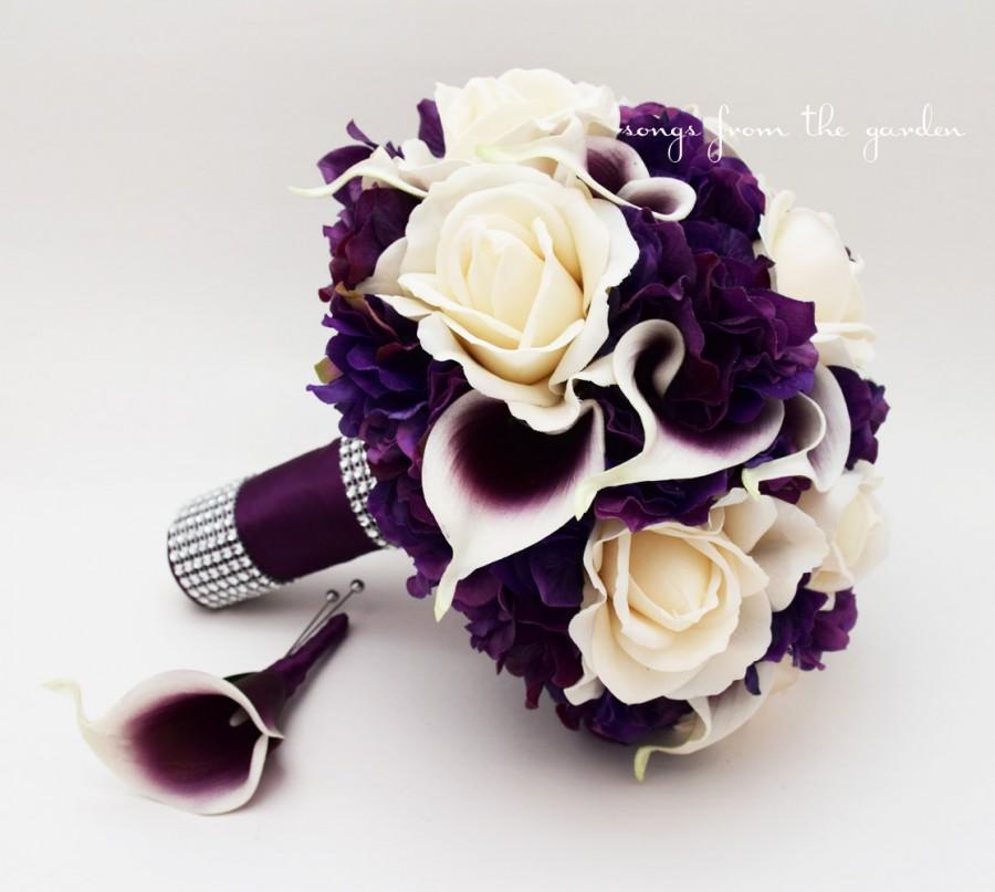 Mariage - Bridal Bouquet Real Touch Picasso Callas Ivory Roses Purple Hydrangea Real Touch Rose Grooms Boutonniere Purple Plum White Wedding Bouquet